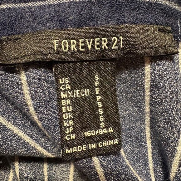 Forever 21 pinstriped shirt dress - as is - size small - Picture 3 of 9